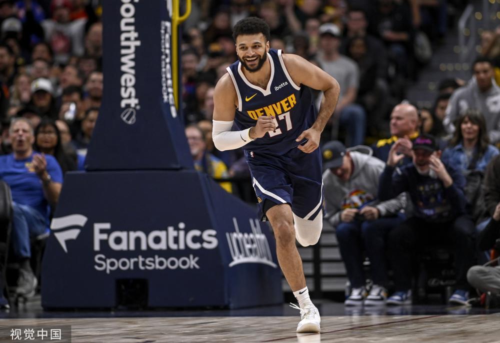 俱乐部和球 俱乐部和球