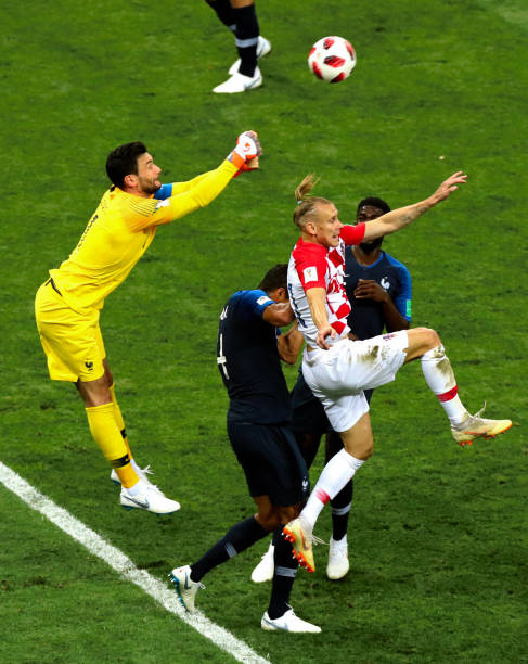 尔米诺之间 尔米诺之间